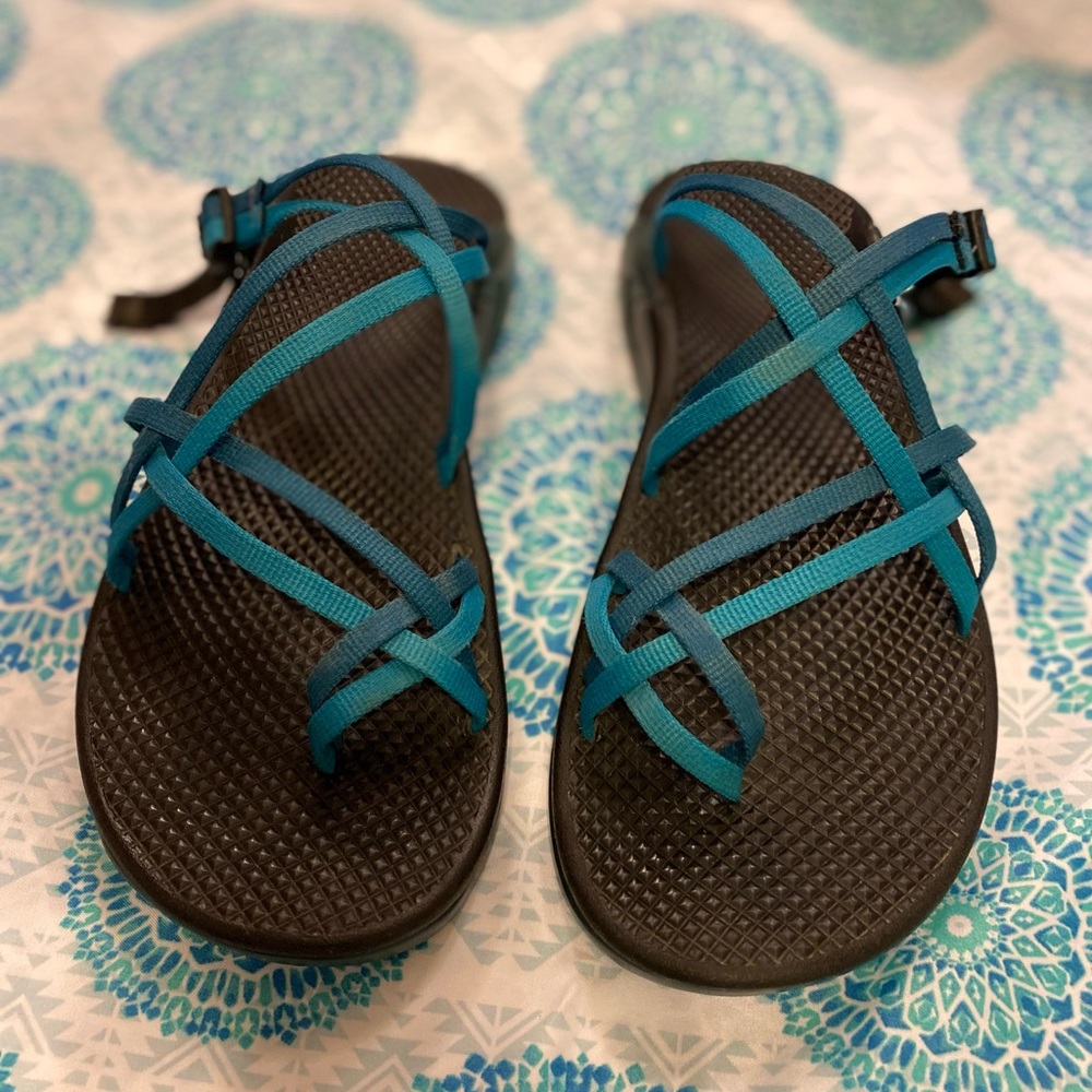 Beautiful blue chacos!